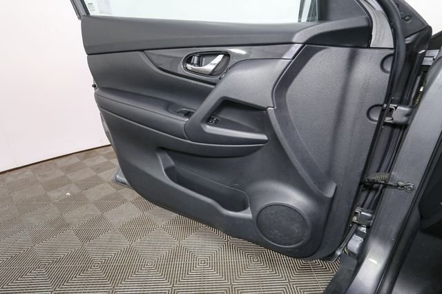 Used 2019 Gray Nissan SV image 34