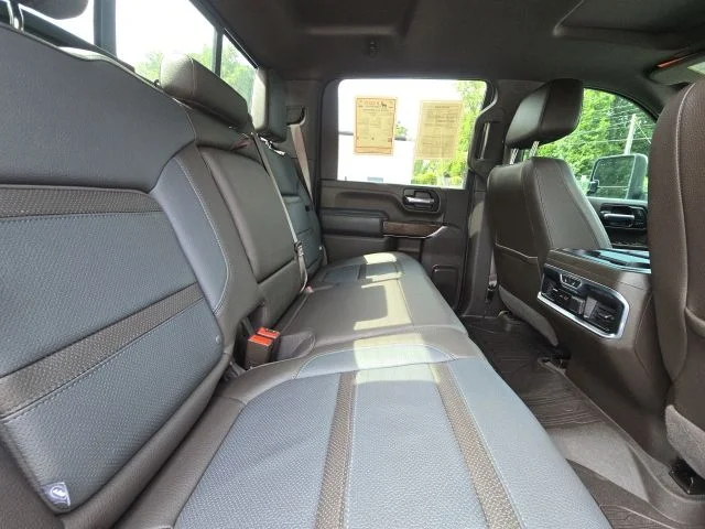 Used 2020 White GMC Denali image 14