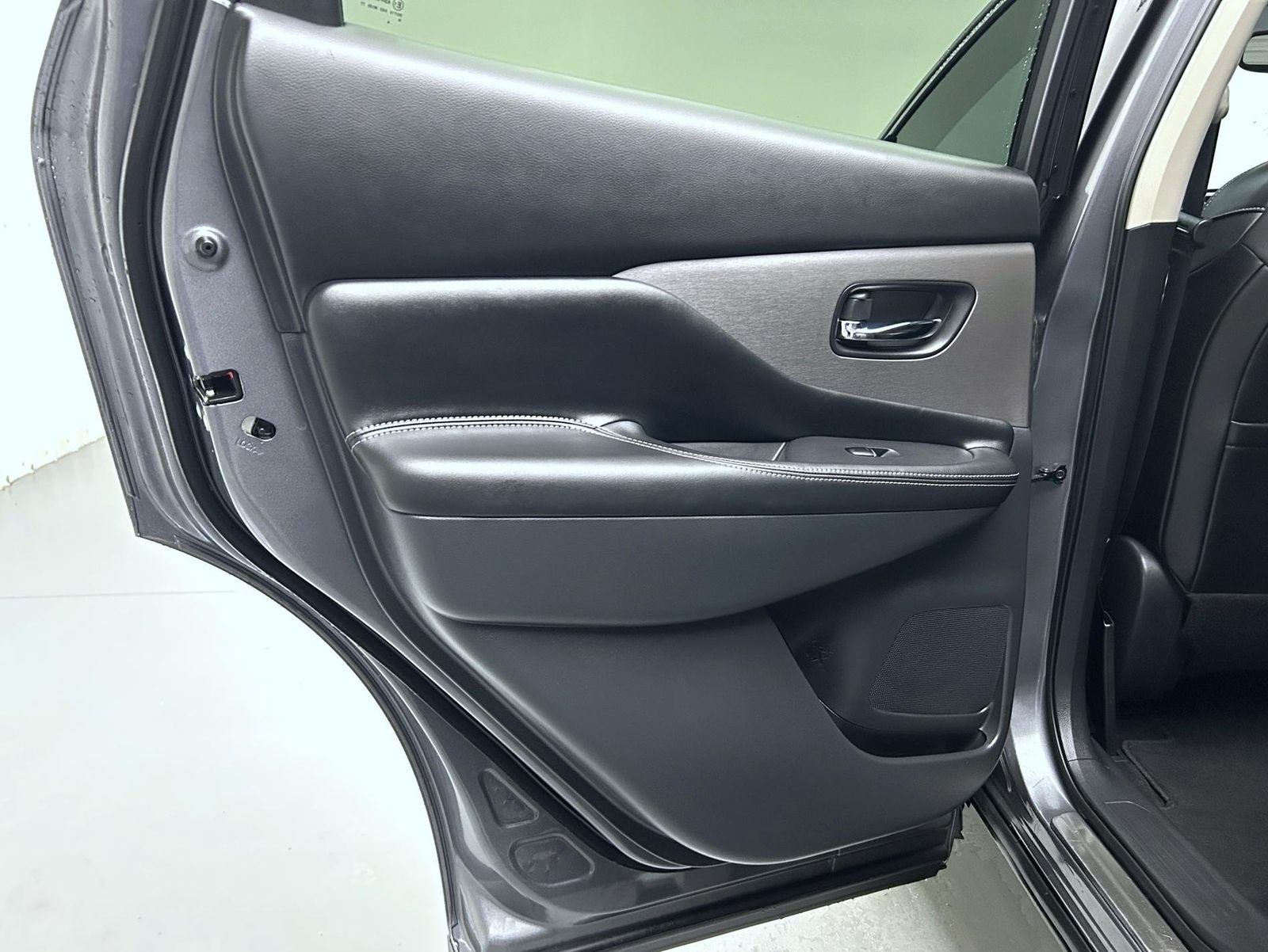 Used 2022 Gray Nissan SL image 20
