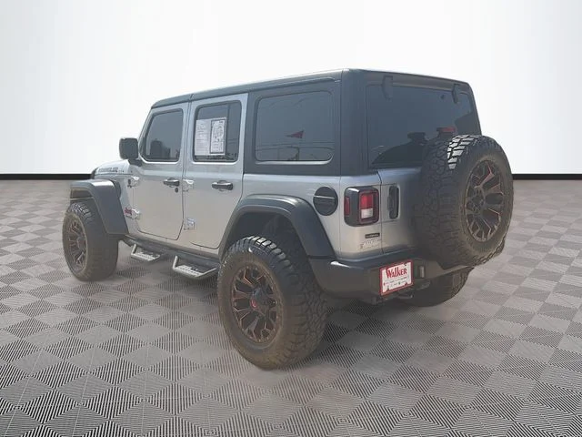 Used 2022 Silver Jeep Unlimited Sport Altitude image 5