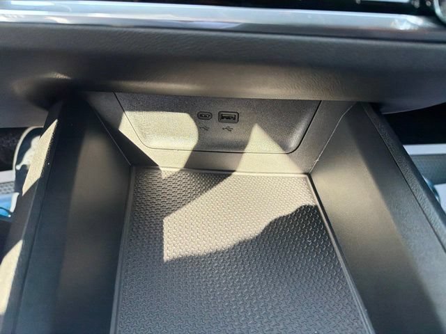 2027 Chevrolet Equinox LT - Photo 26