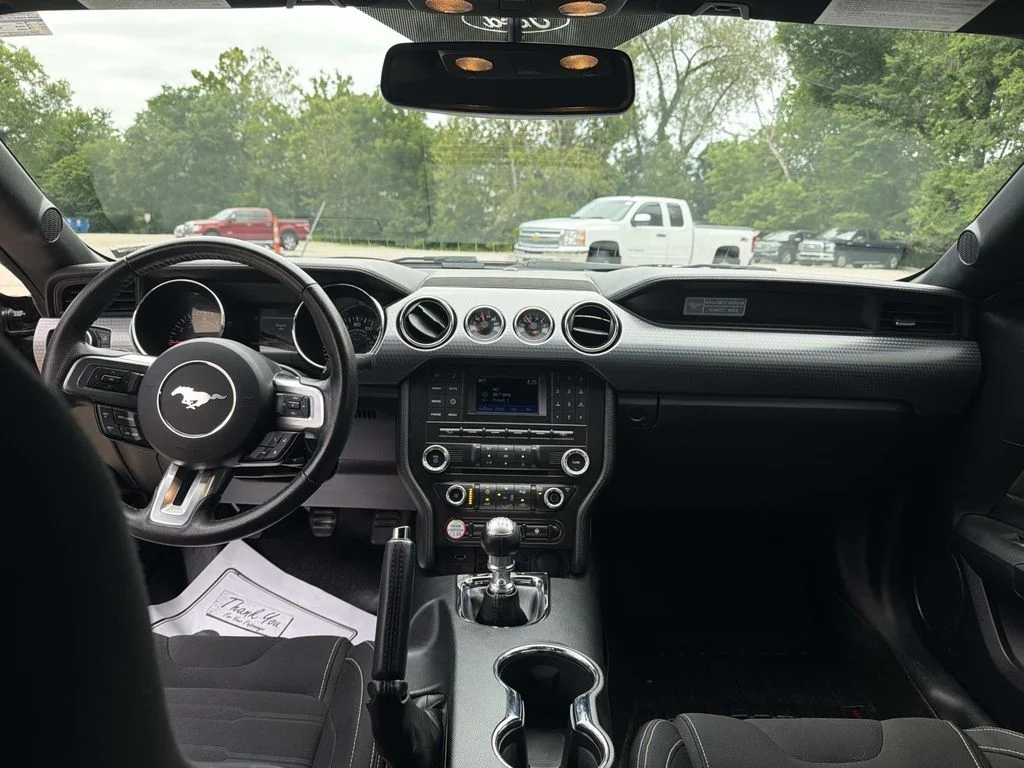 Used 2015 Black Ford GT image 16