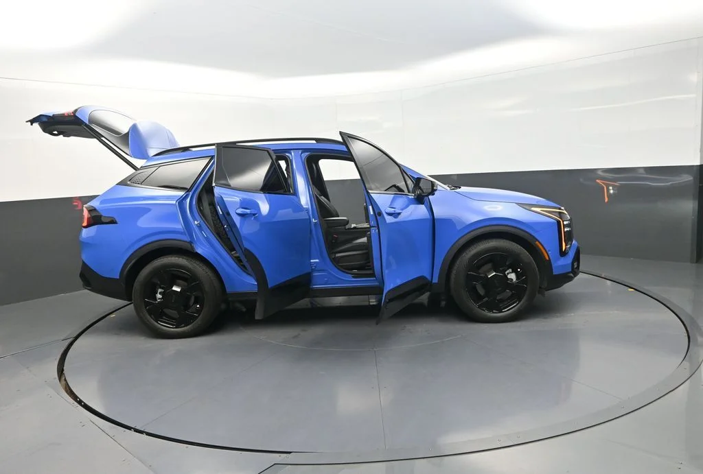 Used 2026 Blue Kia X-Line image 38