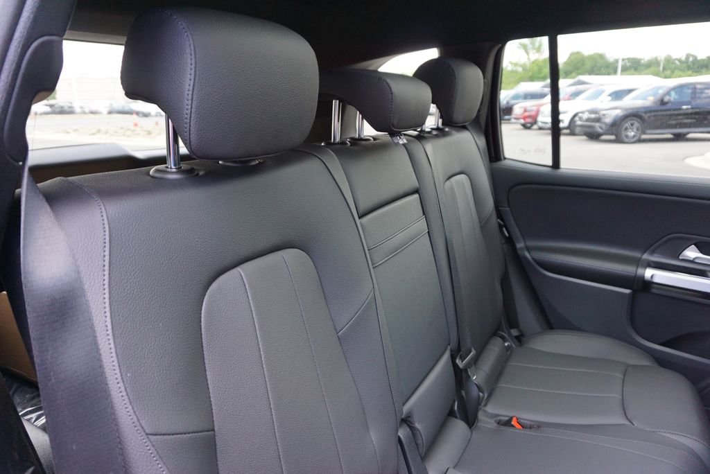 2025 Mercedes-Benz GLB Base - Photo 58
