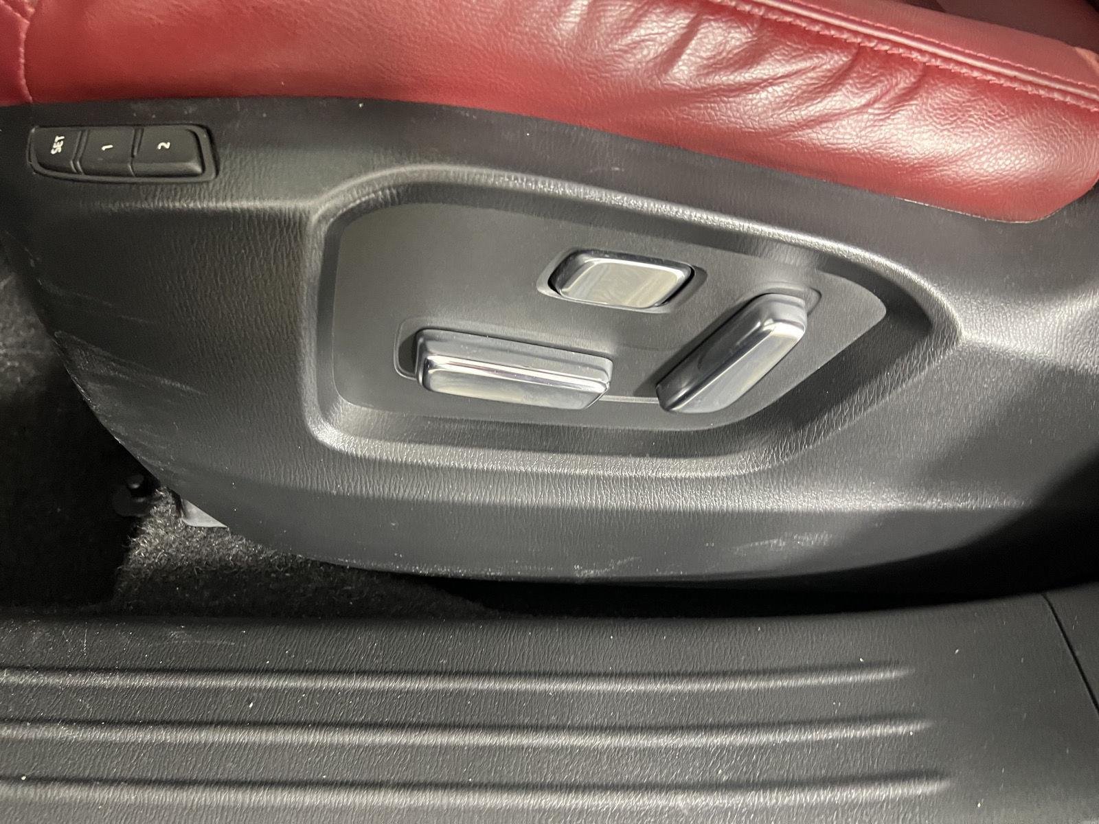 Used 2021 Polymetal Gray Mazda Carbon Edition image 18