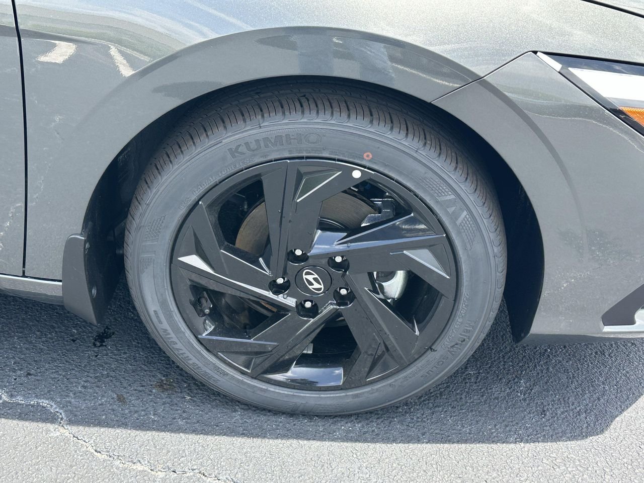 New 2026 Amazon Gray Hyundai SEL Sport image 12