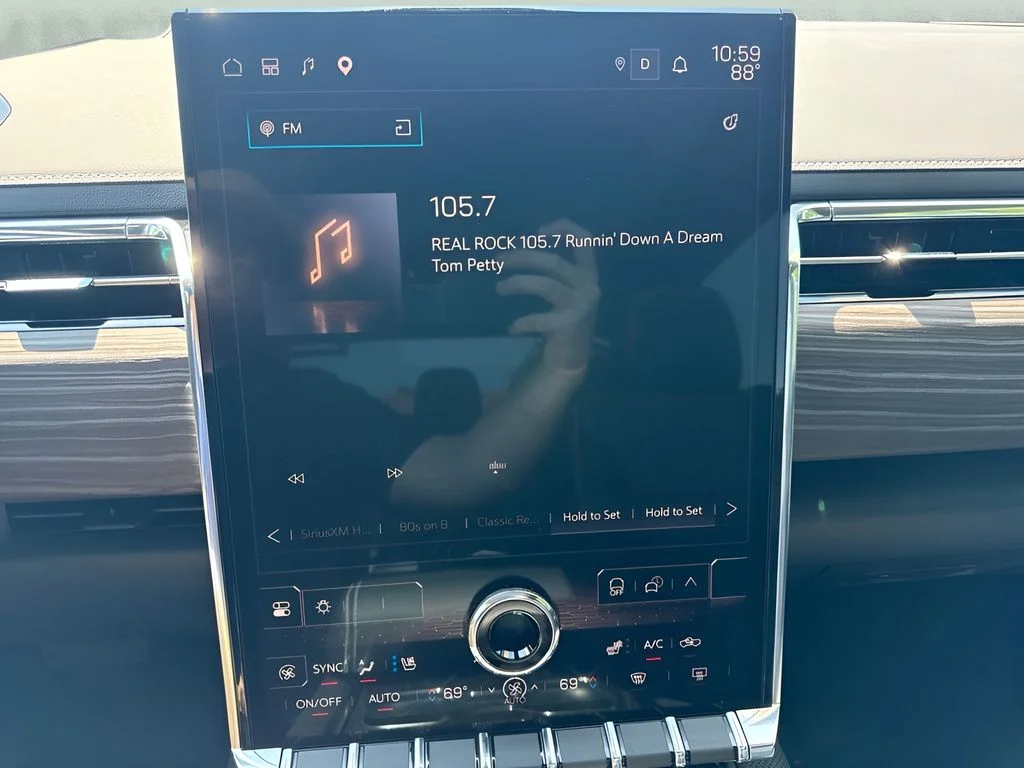 Used 2025 Blue GMC Denali image 26