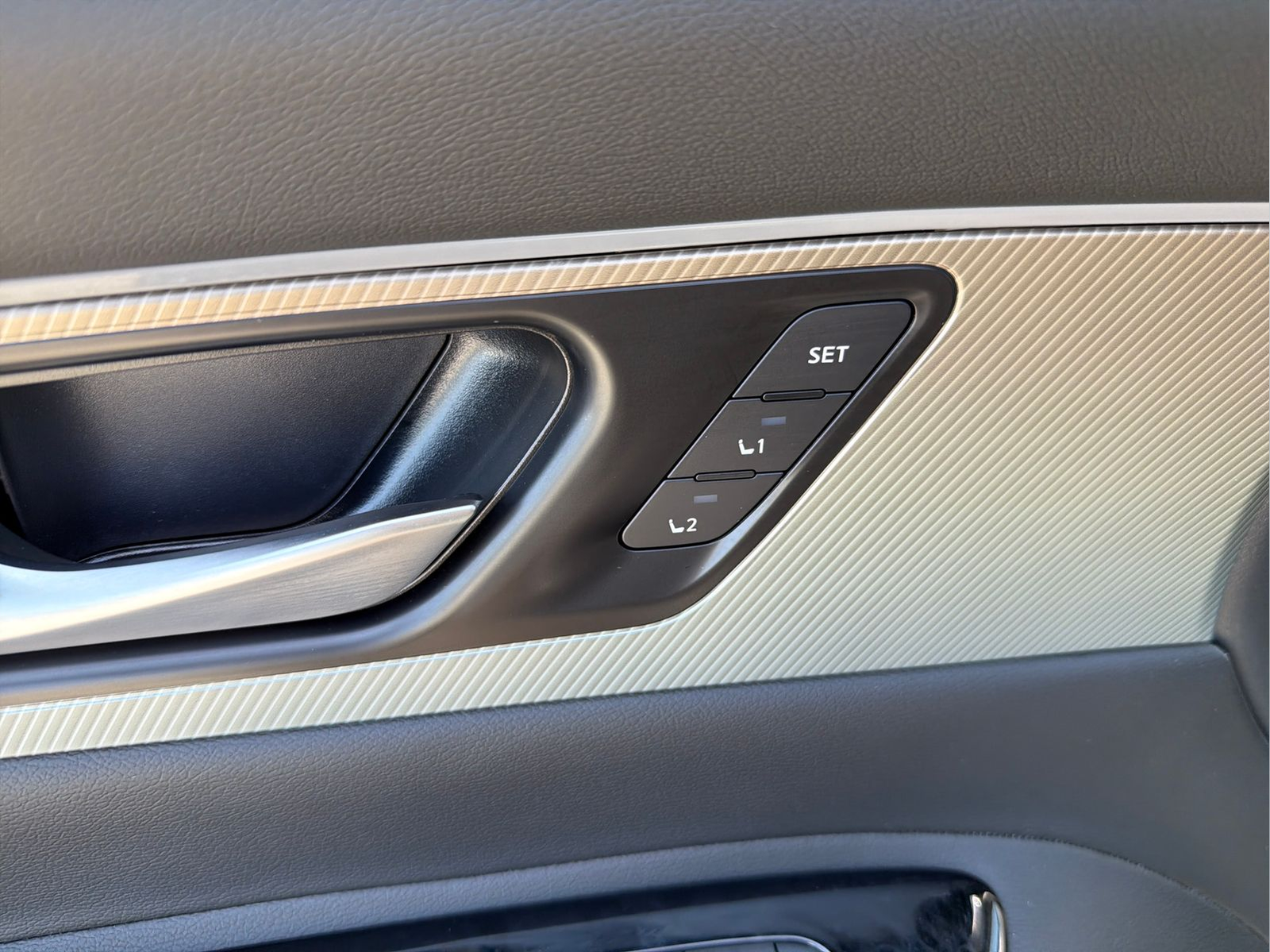 New 2026 Gray Nissan SL image 23