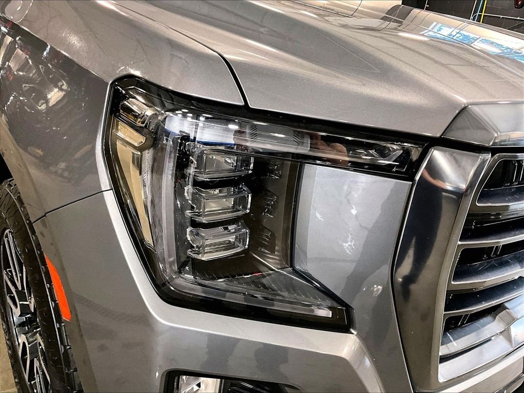 Used 2021 Gray GMC AT4 image 34
