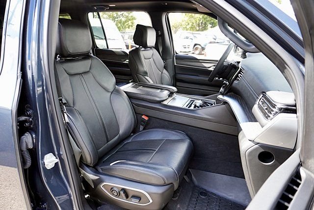 2023 Jeep Wagoneer Series II - Photo 11