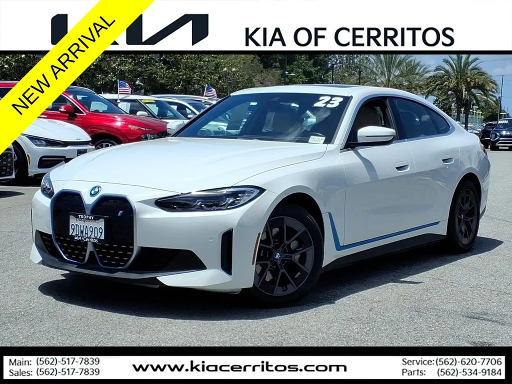 2023 BMW i4 eDrive40's photo