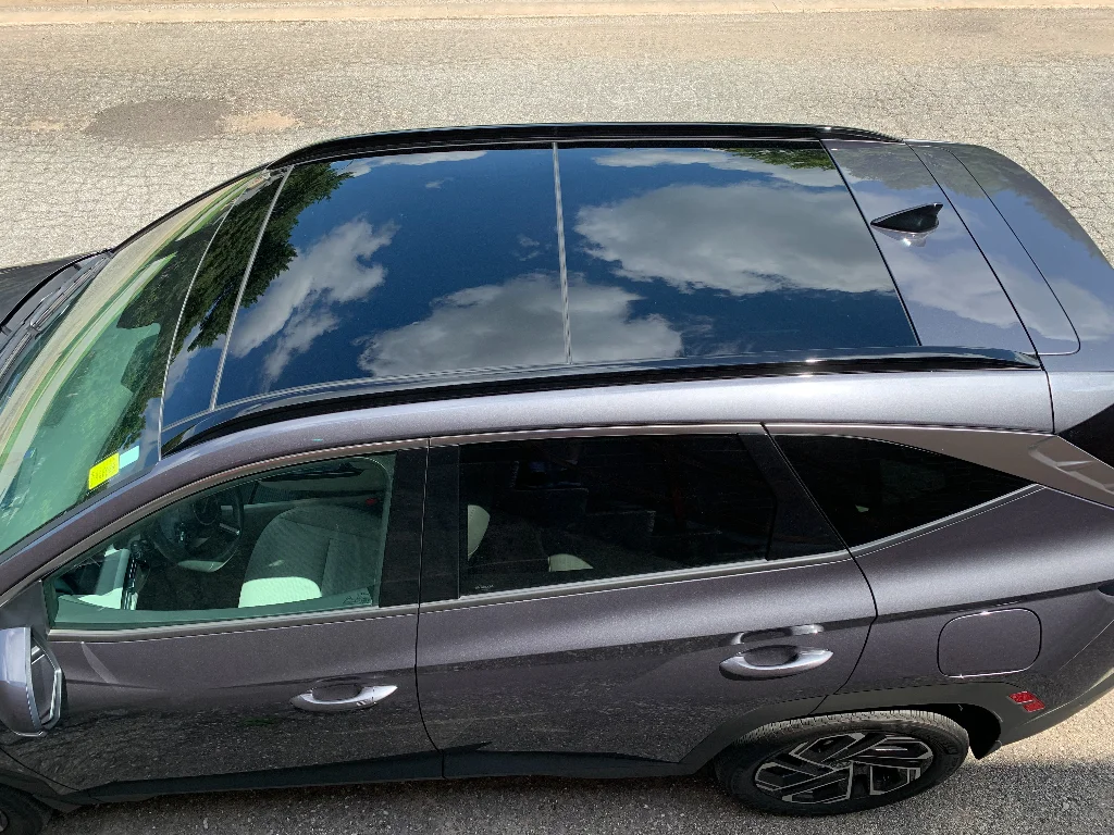 Used 2025 Titan Gray Hyundai Limited image 9