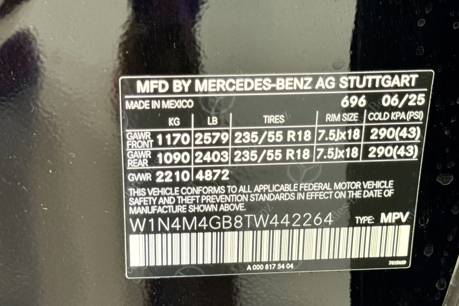 New 2026 Night Black Mercedes-Benz GLB 250 image 30
