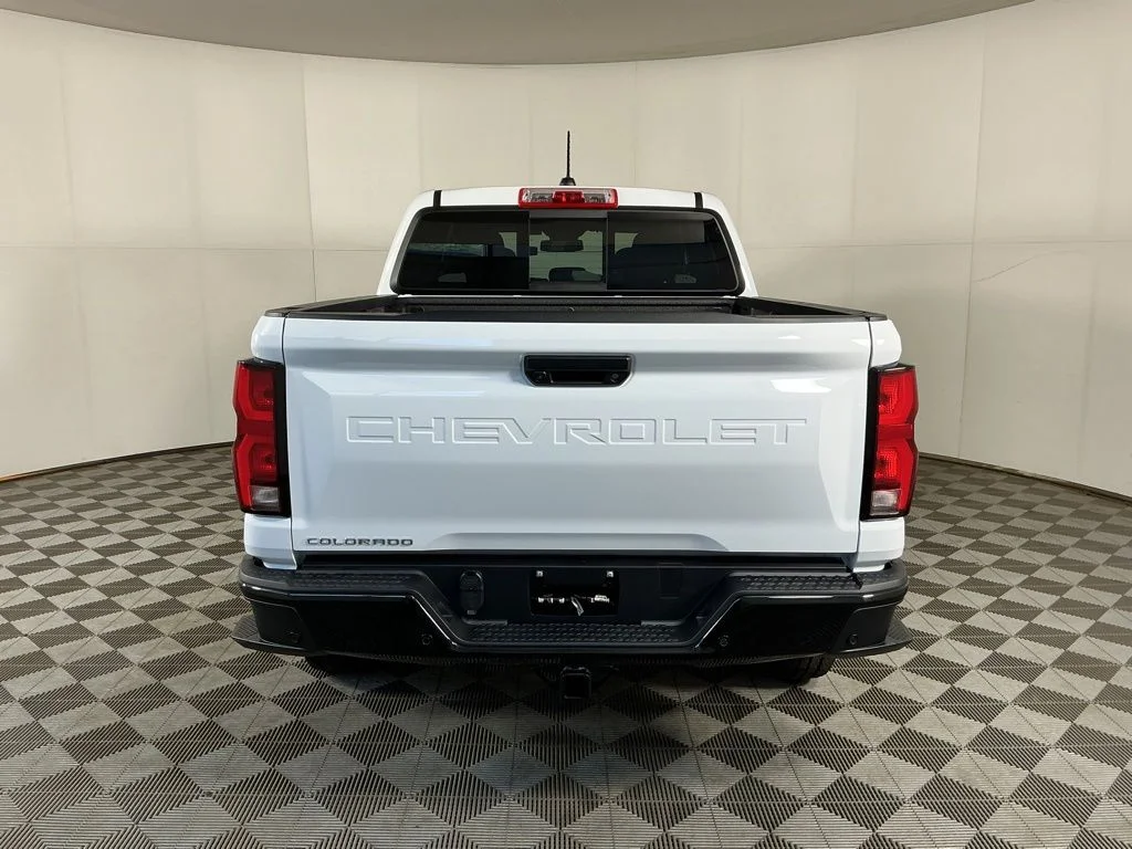 New 2026 White Chevrolet Z71 image 6