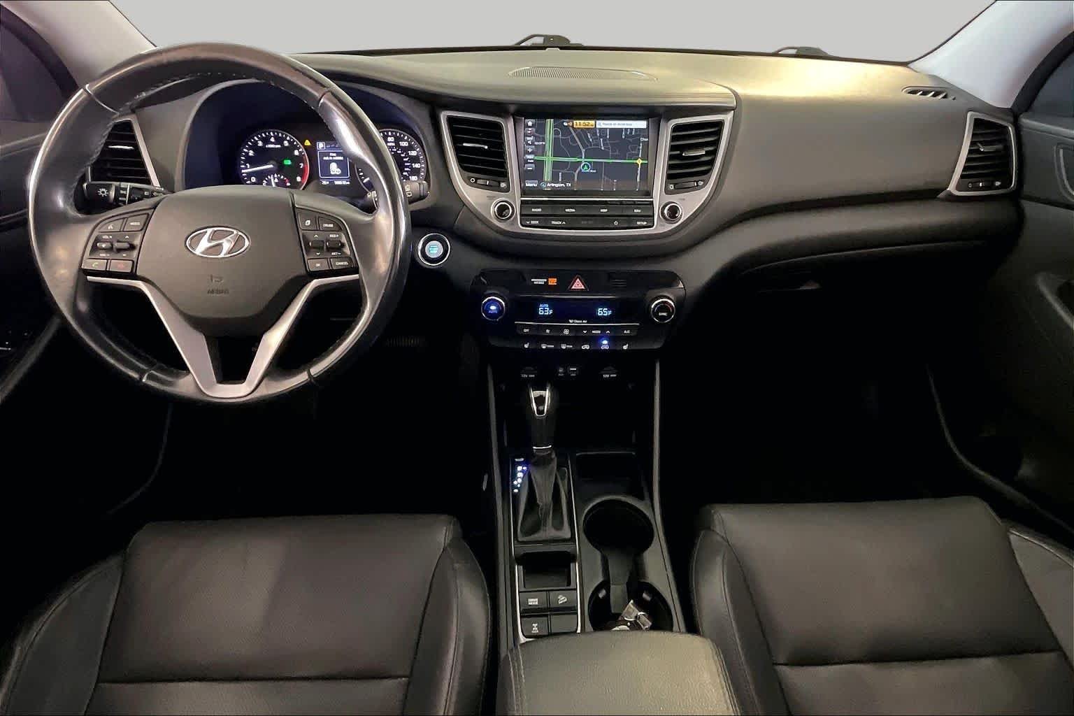 Used 2018 Molten Silver Hyundai SEL Plus image 13