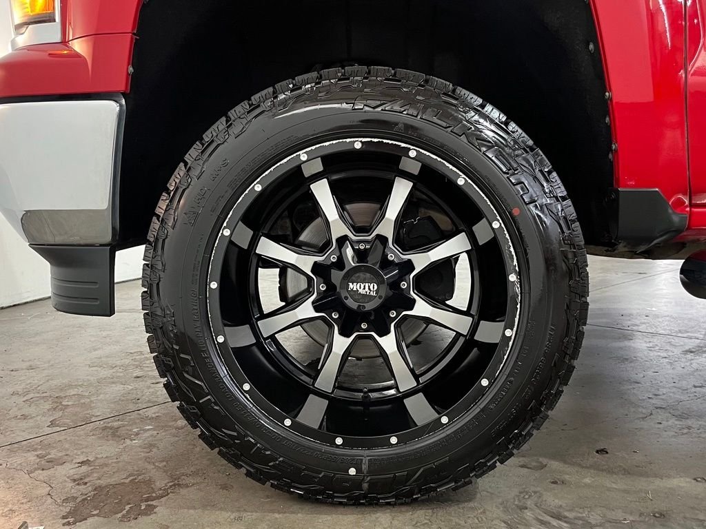 Used 2014 Red Chevrolet LT image 14