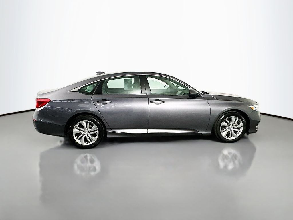 Used 2018 Lunar Silver Metallic Honda LX image 8
