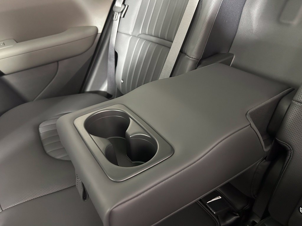 New 2027 Gray Kia X-Line S image 14