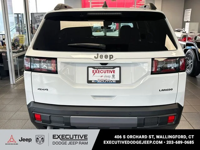 New 2026 Bright White Clear-Coat Exterior Paint Jeep Laredo image 3