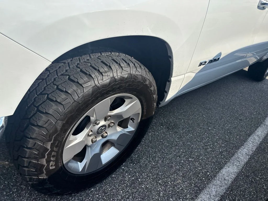 Used 2019 White Ram Big Horn/Lone Star image 9