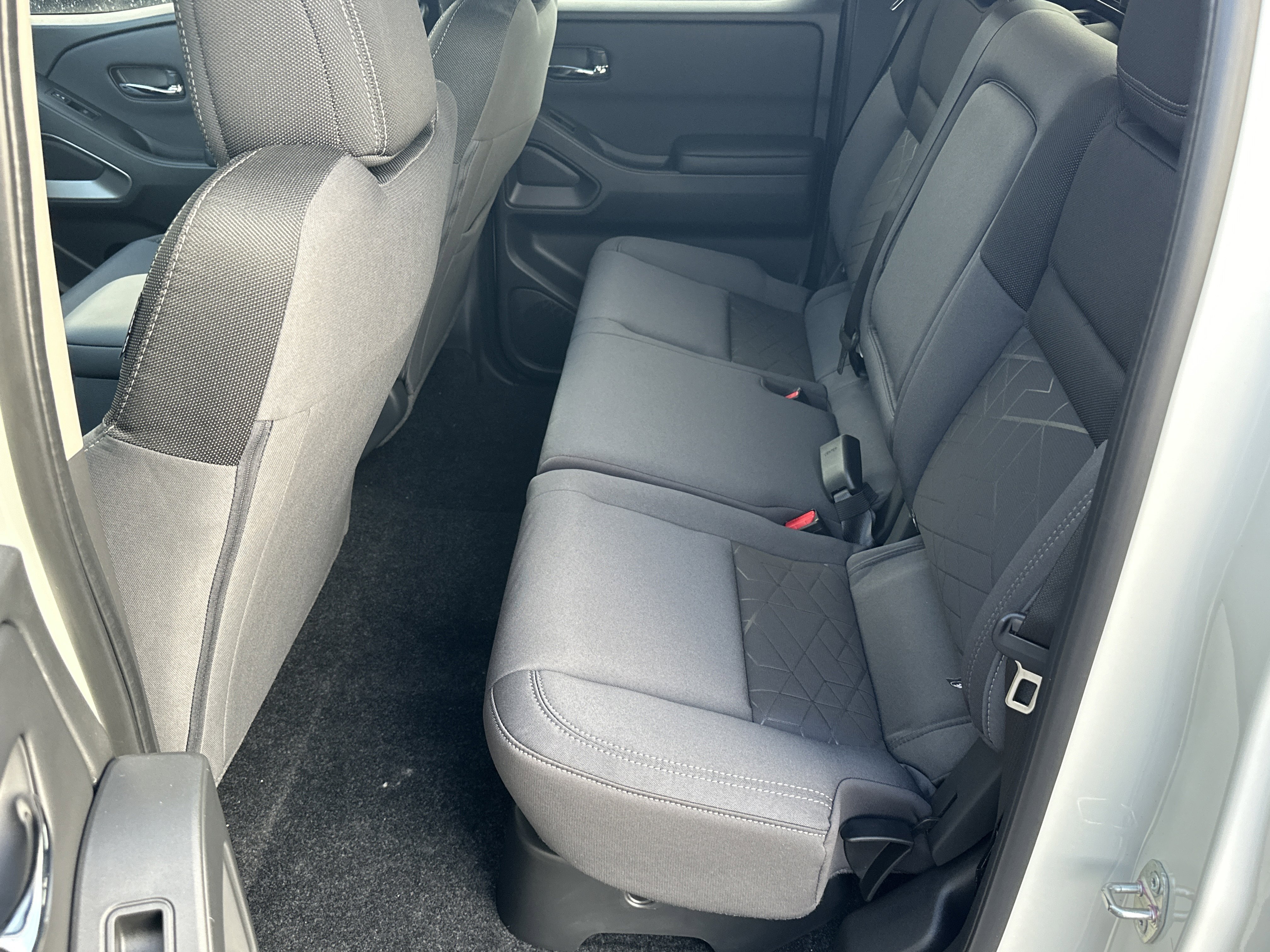 New 2026 Glacier White Nissan Crew Cab SV Long Bed image 21