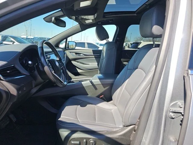 Used 2023  Buick Essence image 29
