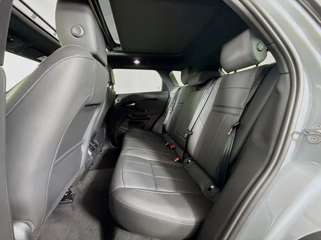 Used 2026 Arroios Grey Metallic Land Rover S image 24