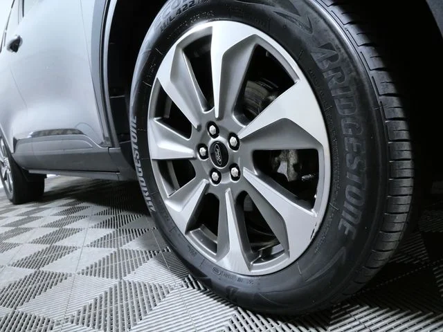 Certified Used 2025 Gray Ford Platinum image 2