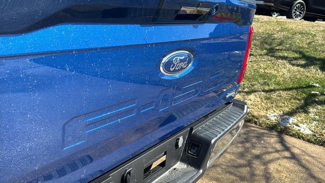 Used 2023 Blue Ford XLT image 10