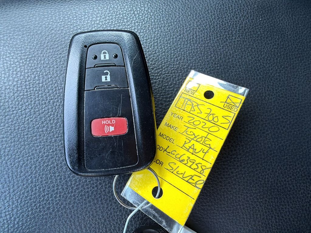 Used 2020 Silver Toyota XLE image 14