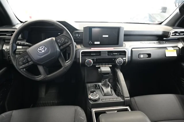 2026 Toyota Tacoma SR5 - Photo 14