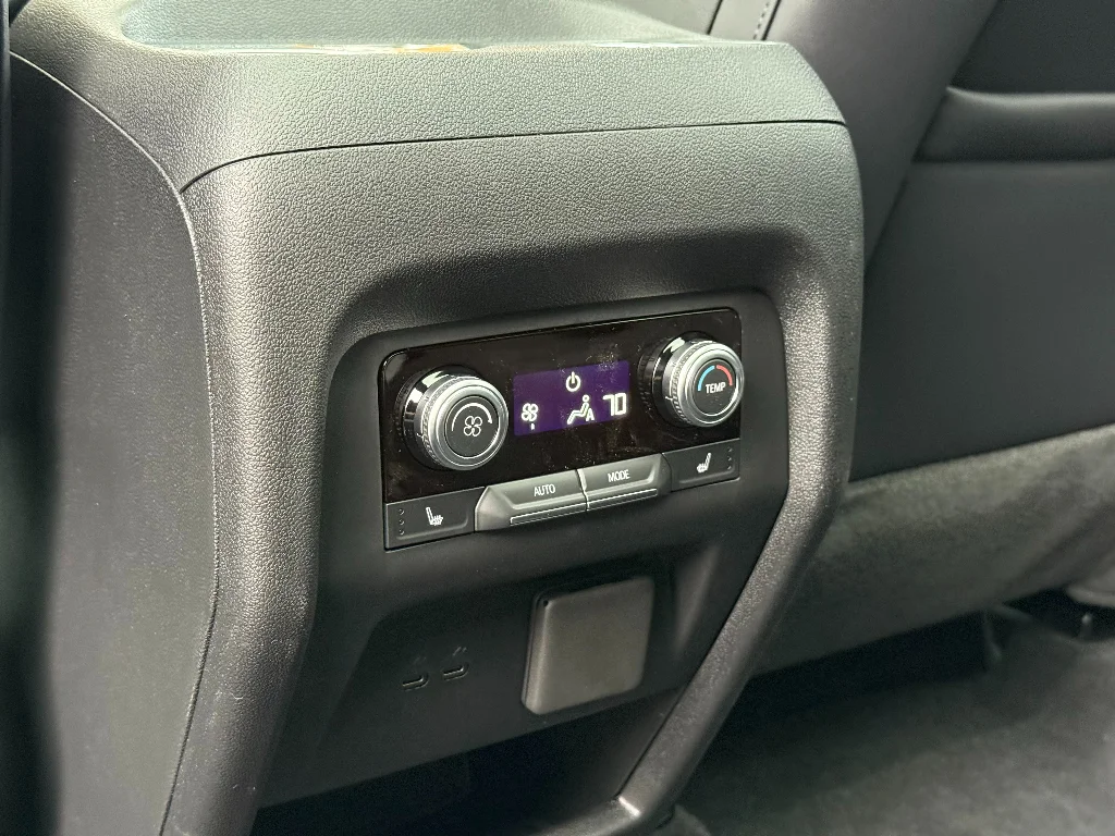 2026 GMC Acadia Elevation - Photo 27