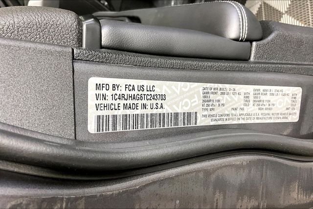 New 2026 Baltic Gray Metallic Clear-Coat Exterior Paint Jeep Laredo X image 14