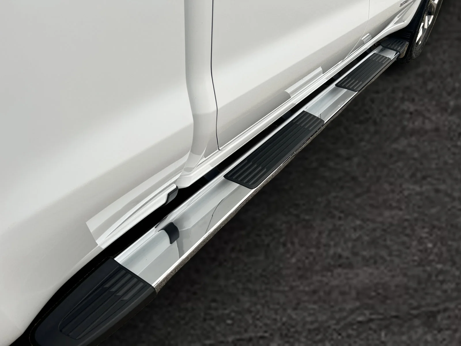 New 2026 Summit White GMC SLT image 11