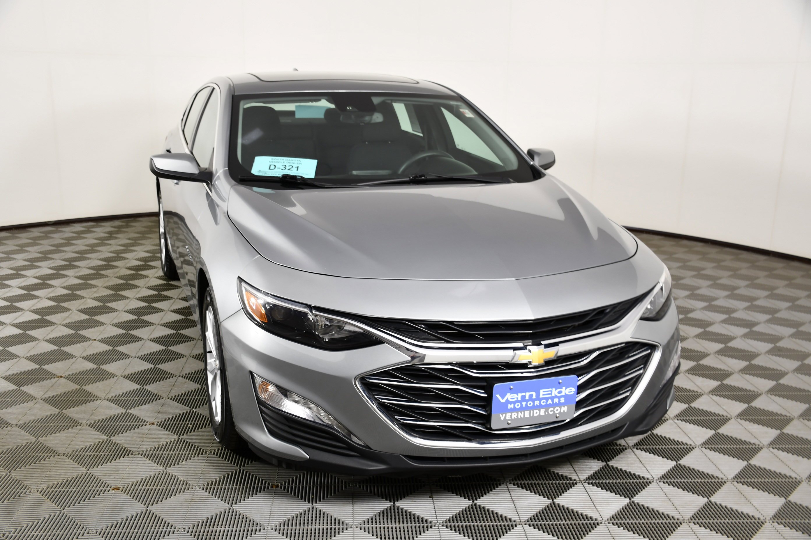 Used 2024 Sterling Gray Metallic Chevrolet LT image 3