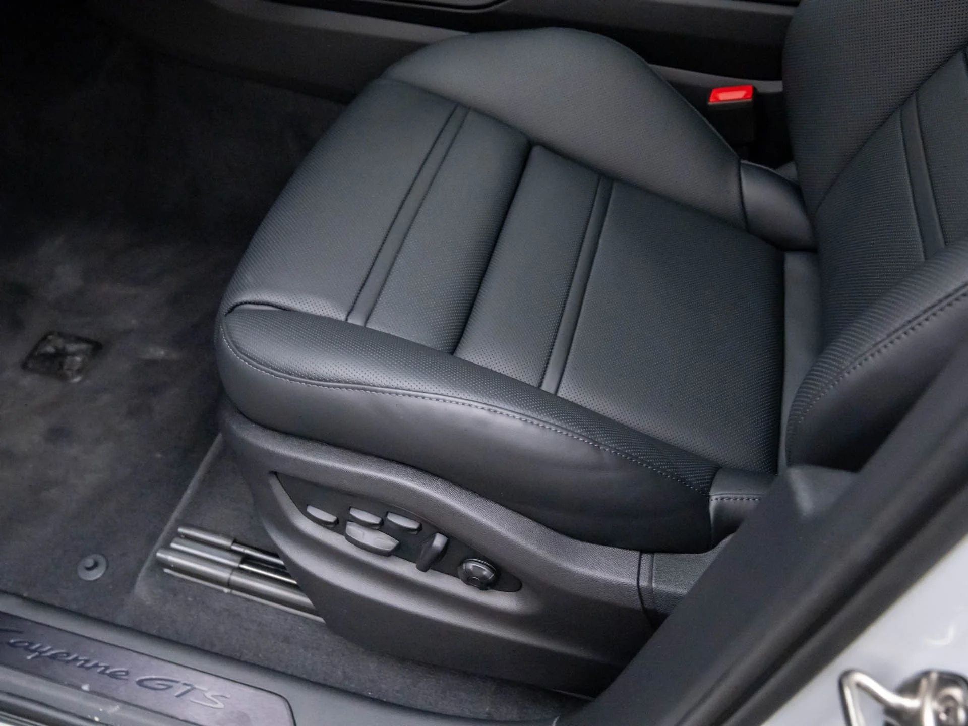 Used 2026  Porsche GTS image 16