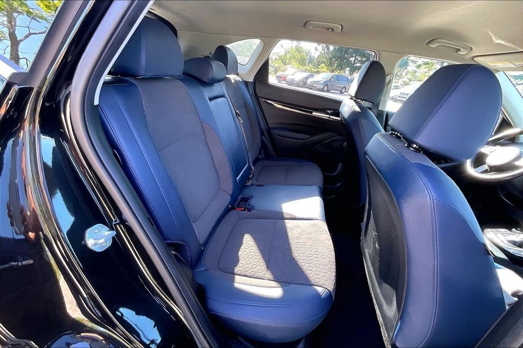 Used 2024 Black Kia S image 26