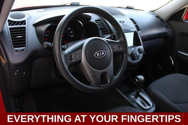 Used 2010 Red Kia Plus image 2