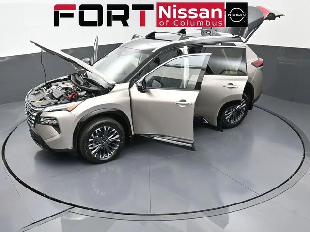New 2026 Champagne Silver Metallic / Super Black Two-tone Nissan Platinum image 44