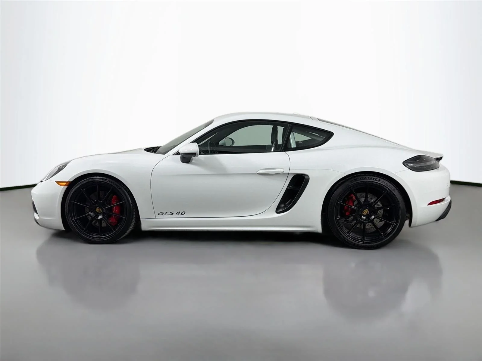 Certified Used 2025 White Porsche GTS 4.0 image 2