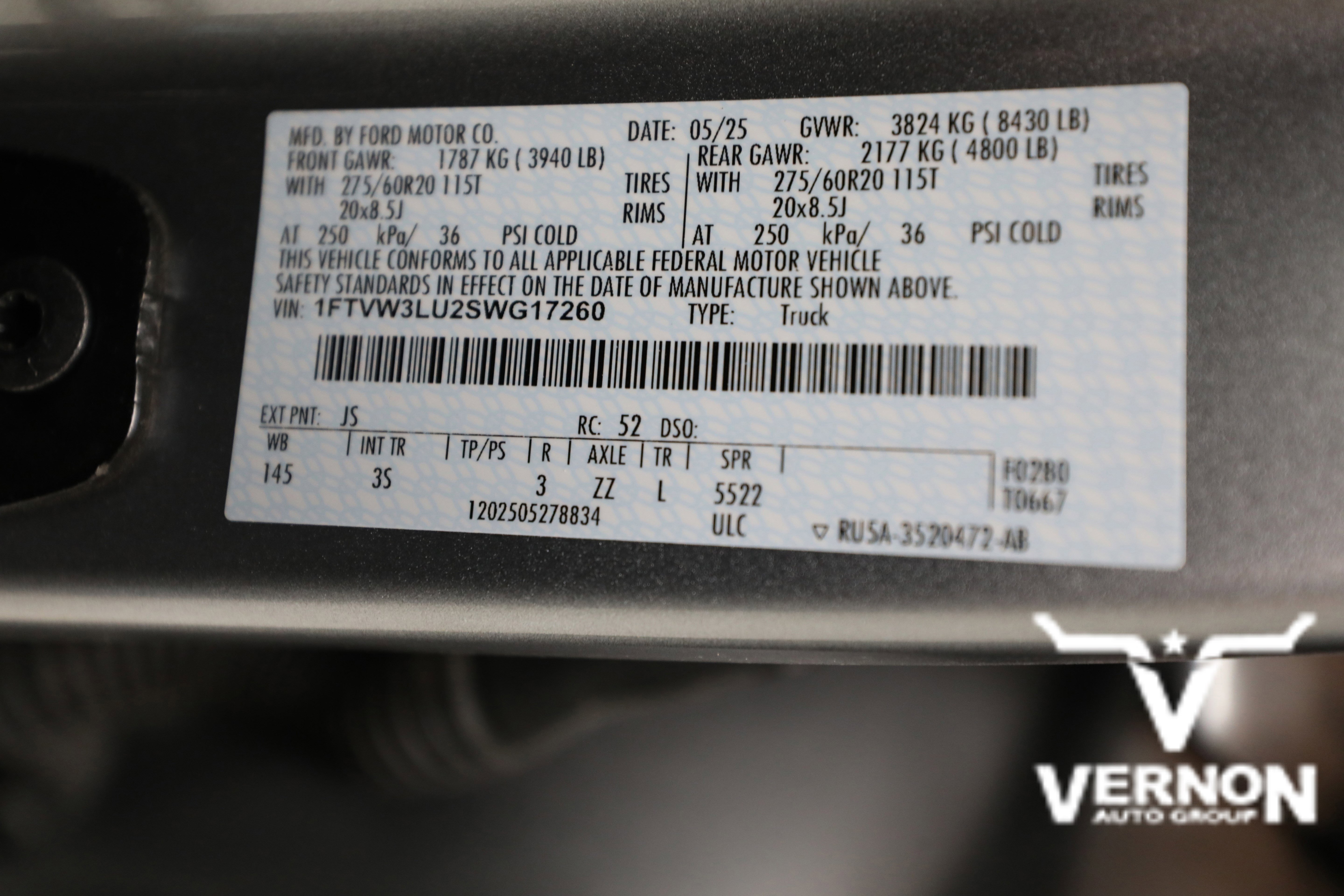 2025 Ford F-150 Lightning Flash - Photo 37