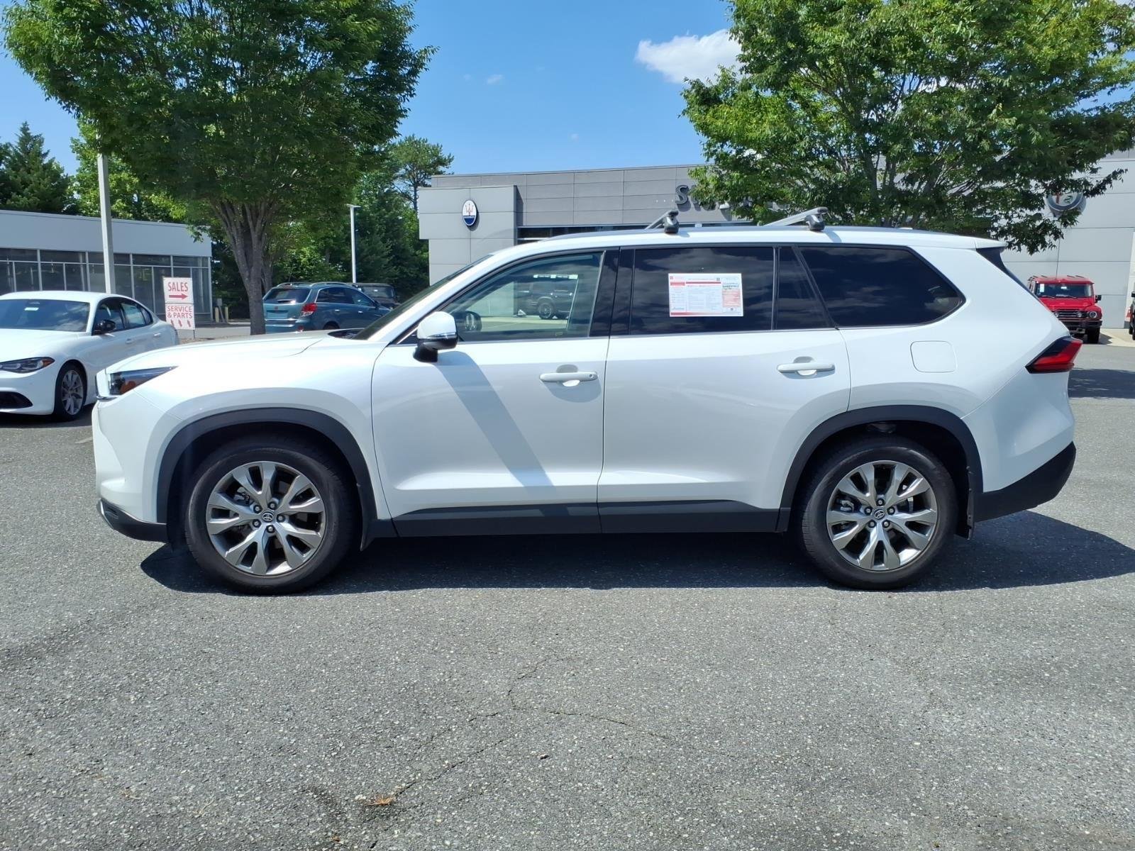 Used 2024 Wind Chill Pearl Toyota Limited image 3
