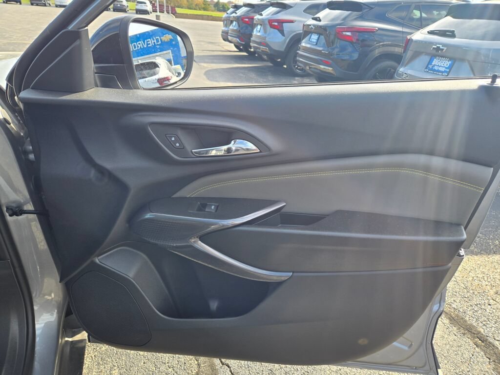 2026 Chevrolet Trax LT - Photo 6