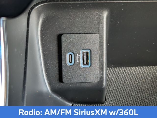 Used 2023 Silver Ford XLT image 32