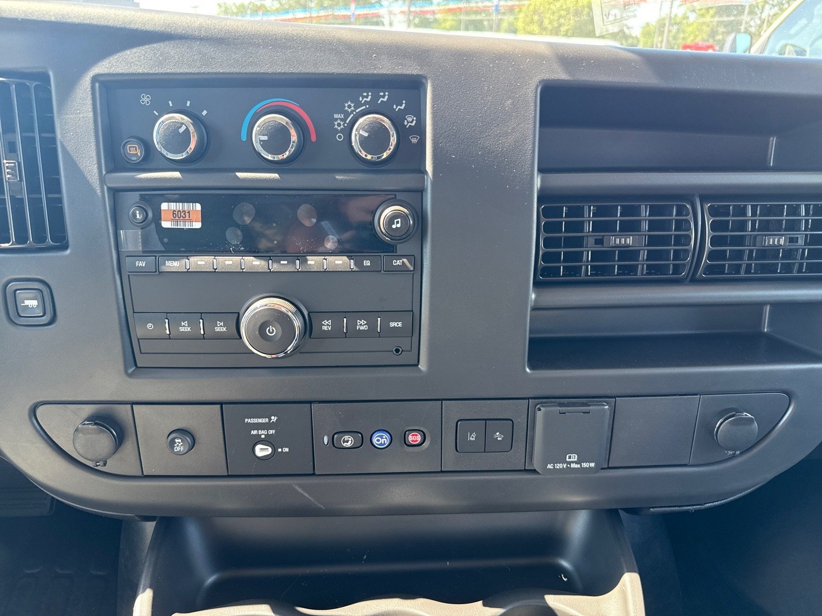 2025 Chevrolet Express Cargo Work Van - Photo 3