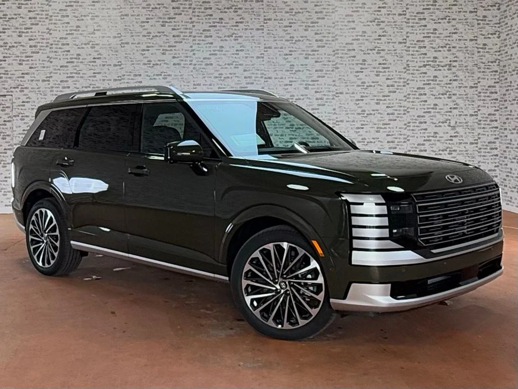 New 2026 Titan Charcoal Pearl Hyundai Calligraphy image 1