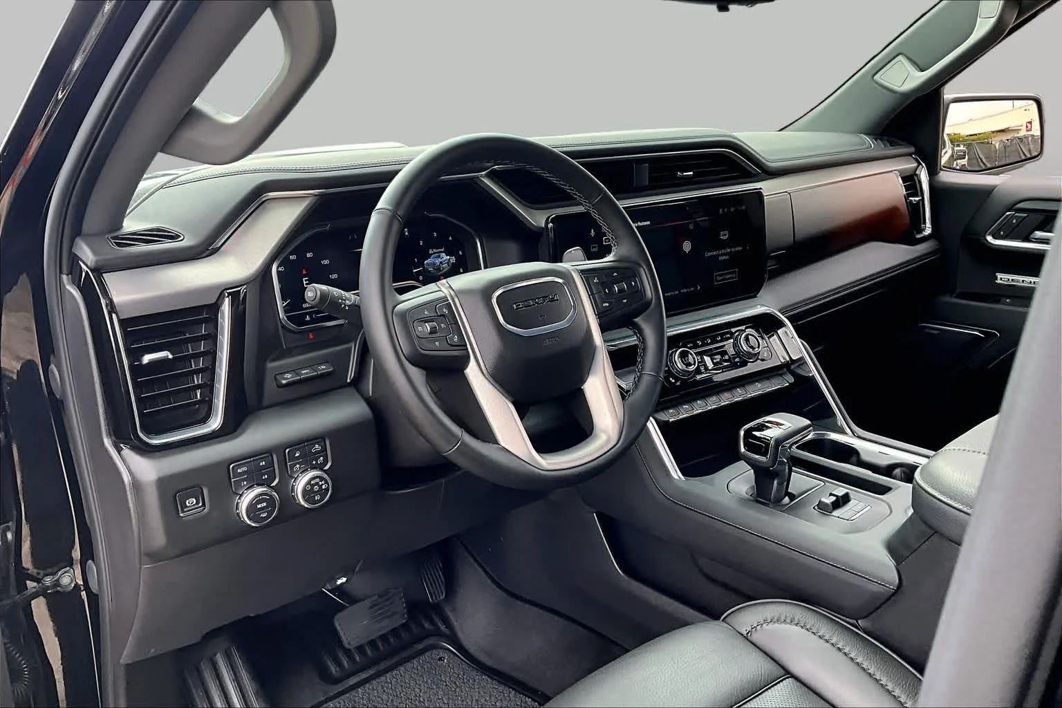 Used 2025 Onyx Black GMC Denali image 18
