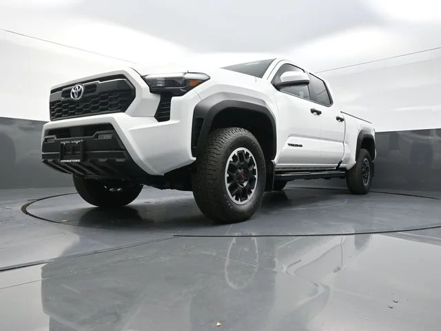 Used 2025 White Toyota TRD Off-Road image 36