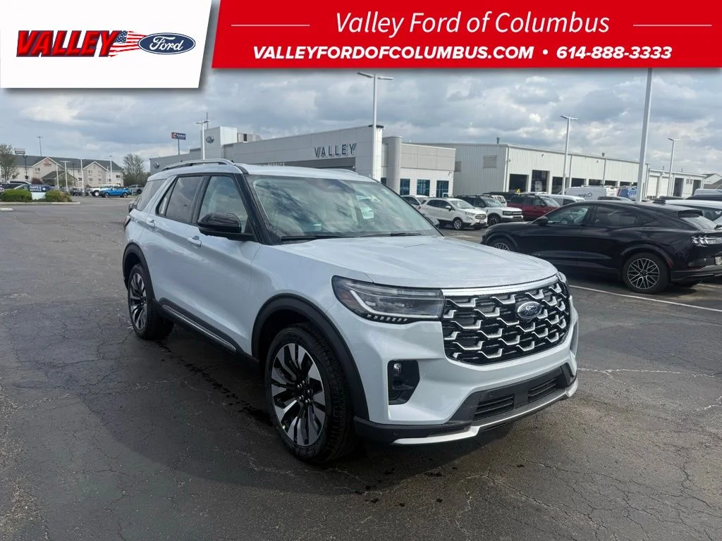 2026 Ford Explorer Platinum 4WD's photo