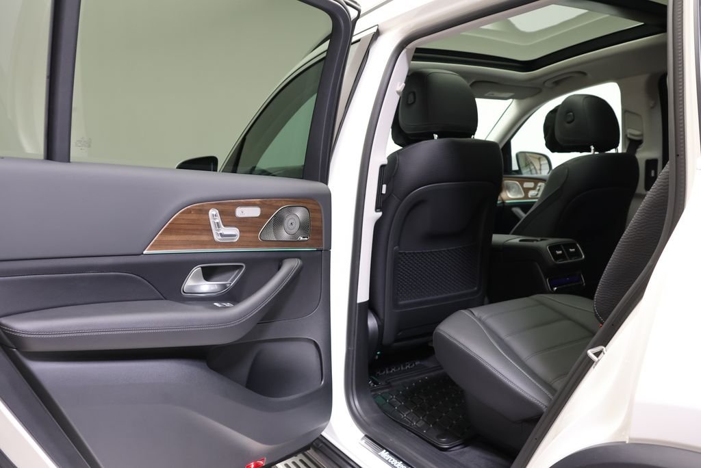 New 2026 Polar White Mercedes-Benz GLS 450 image 43